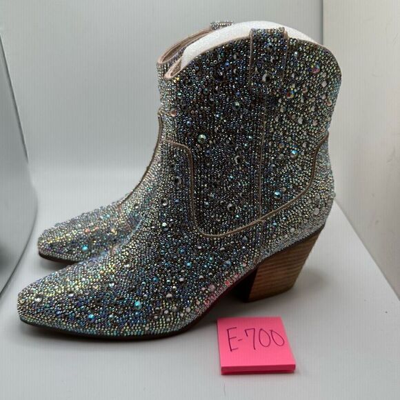 CUSHIONAIRE Women's Rhinestone Western boot +Memory Foam 7 SILVER - Picture 3 of 7